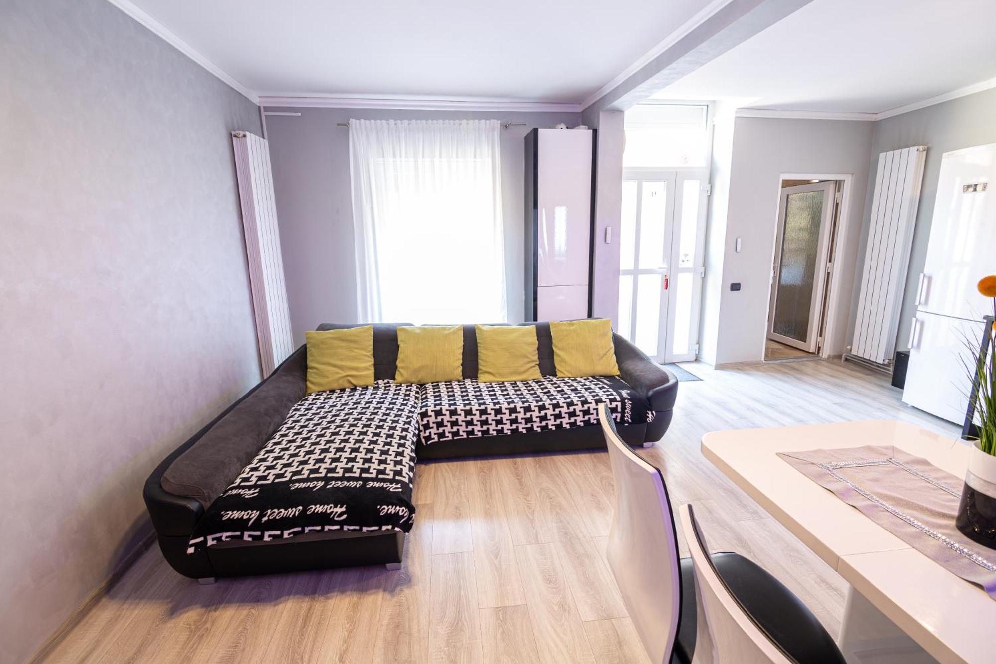 Apartamento Whitehouse Arad Exterior foto